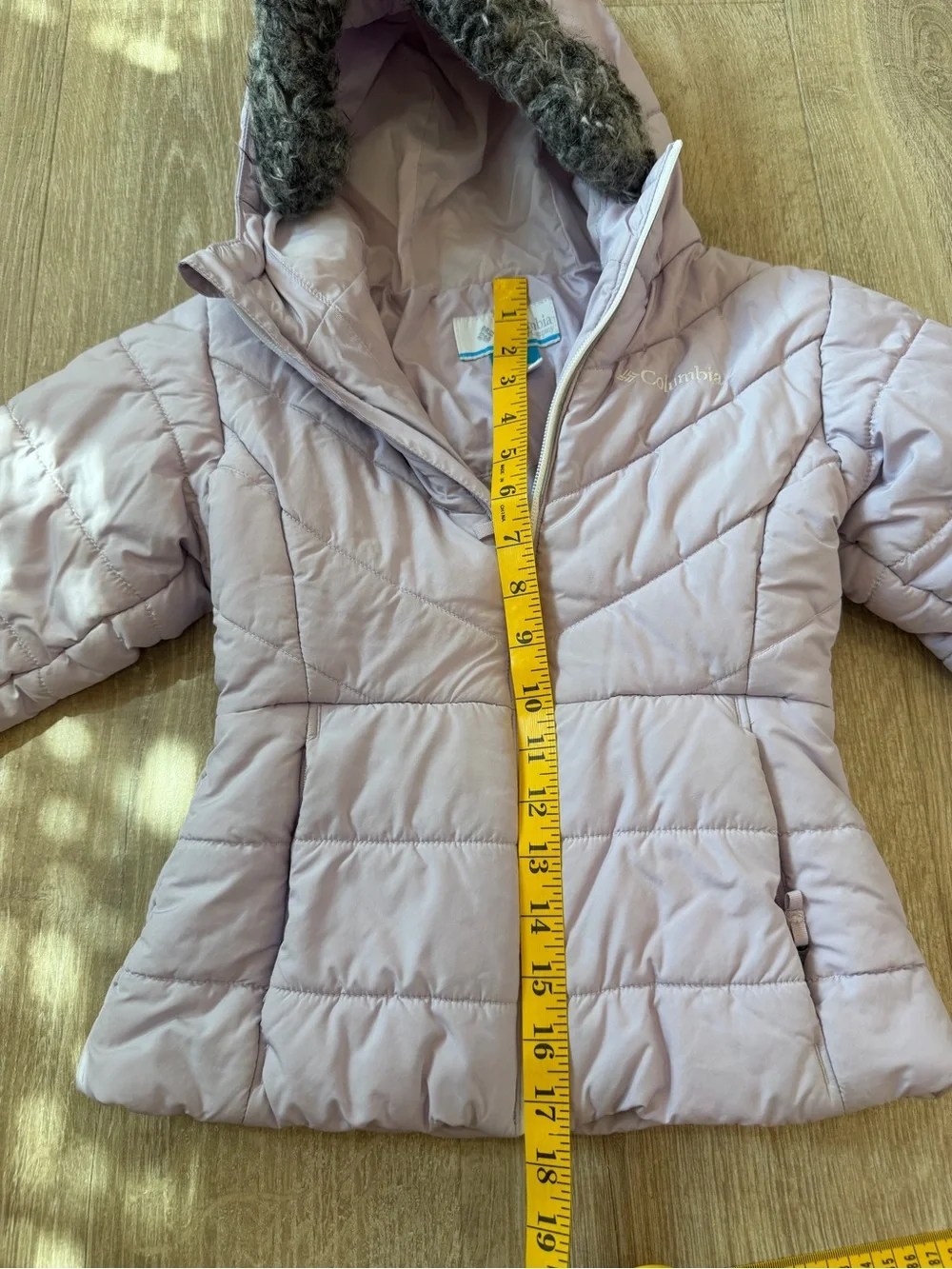 Girls Columbia Light Purple Puffer Hooded Jacket with removable Faux Fur Trim